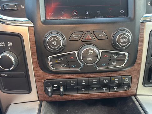 Used 2018 RAM 2500 Laramie AWD/4WD image 26