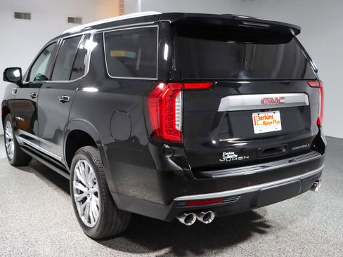 Used 2023 GMC Yukon Denali w/ LPO, Floor Liner Package AWD/4WD image 9