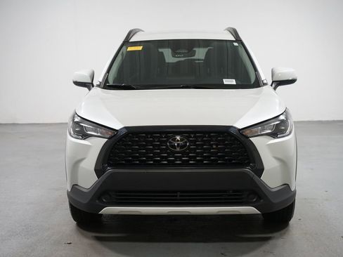 Certified 2024 Toyota Corolla Cross LE image 2