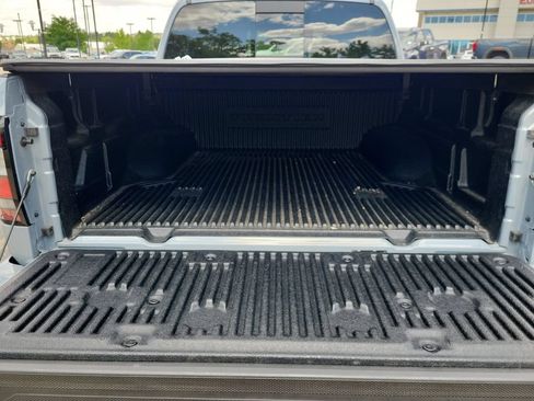 Used 2024 Nissan Frontier PRO-4X w/ Off-Road Protection Package AWD/4WD image 18