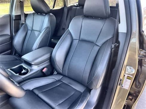 Used 2024 Subaru Outback Limited XT image 11