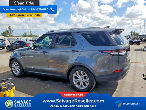 Used 2017 Land Rover Discovery SE image 3