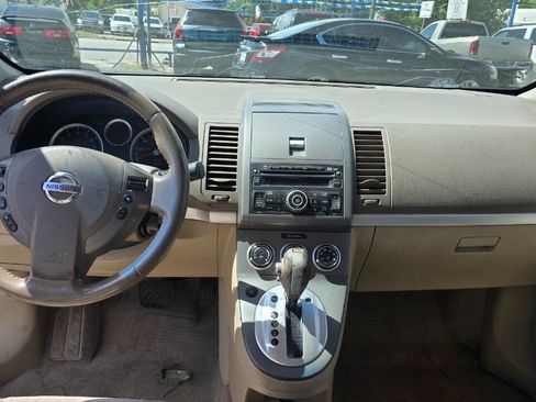 Used 2010 Nissan Sentra 2.0 S w/ Convenience Pkg FWD image 9