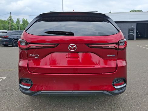 Certified 2025 MAZDA CX-70 Plug-In Hybrid w/ Premium Plus AWD/4WD image 5