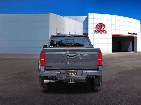 Used 2024 Toyota Tacoma TRD Off-Road w/ TRD Off Road Premium Package AWD/4WD image 12
