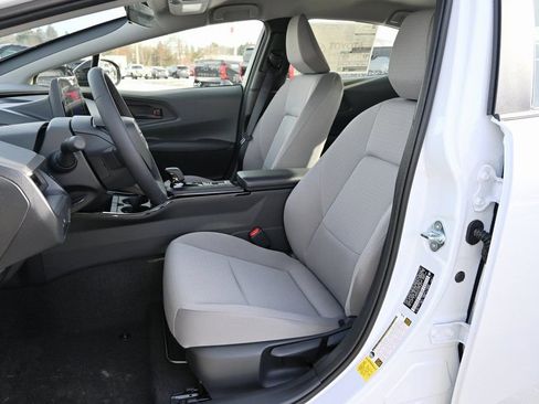 New 2026 Toyota Prius LE image 10