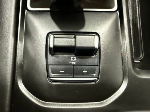 Used 2024 GMC Sierra 1500 AT4X image 42