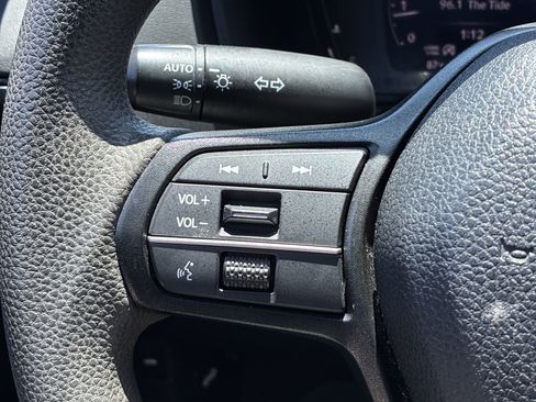 Certified 2023 Honda Accord LX image 24