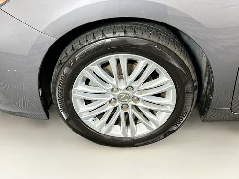 Used 2013 Lexus ES 350 w/ Luxury Pkg FWD image 11