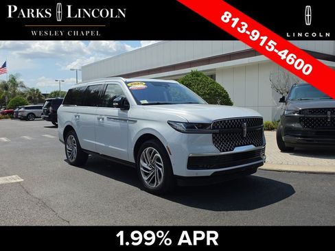Certified 2025 Lincoln Navigator Reserve AWD/4WD image 1