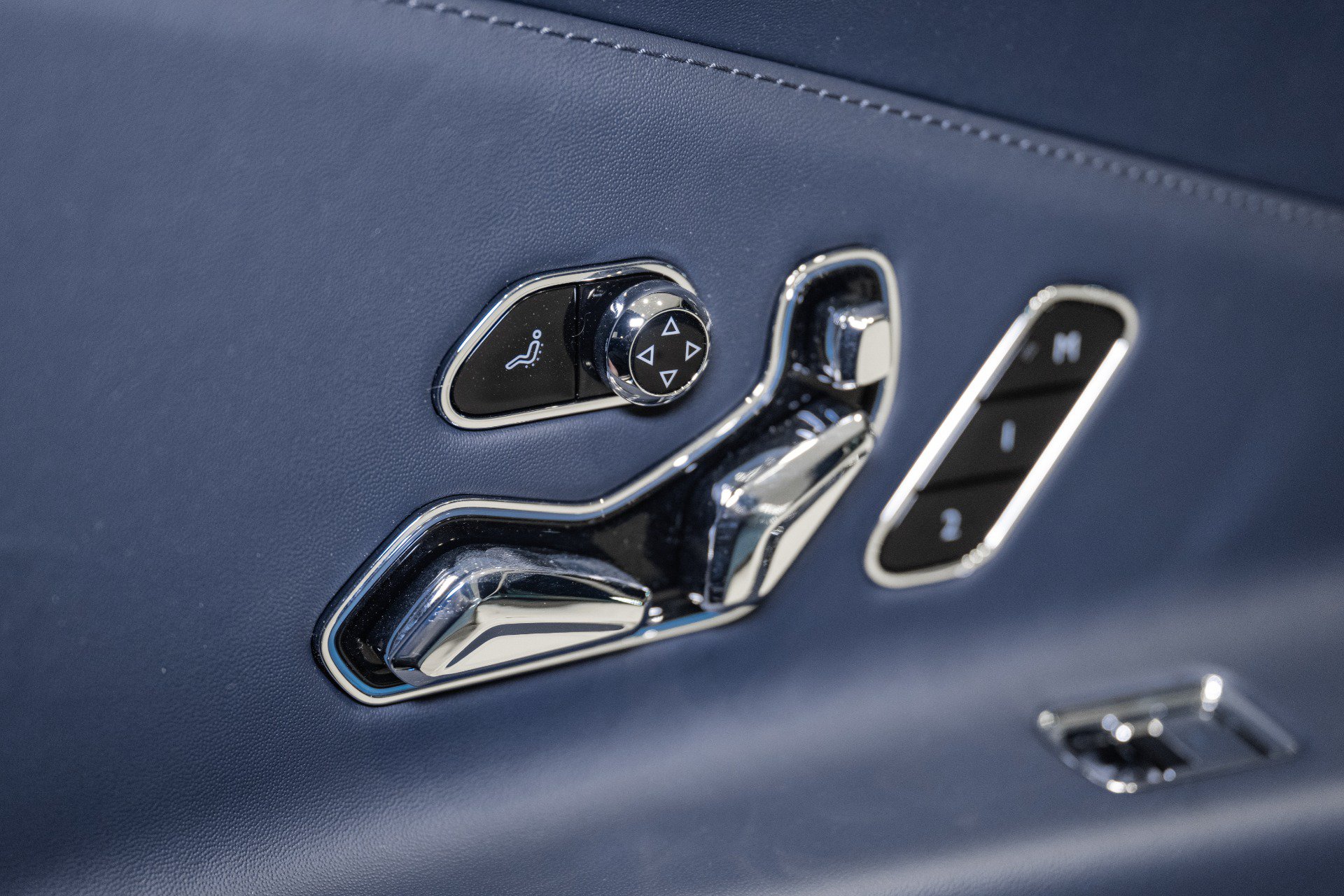 Used 2024 Bentley Flying Spur V8 AWD/4WD image 27