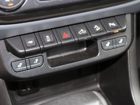 Used 2019 Chevrolet Colorado Z71 image 24