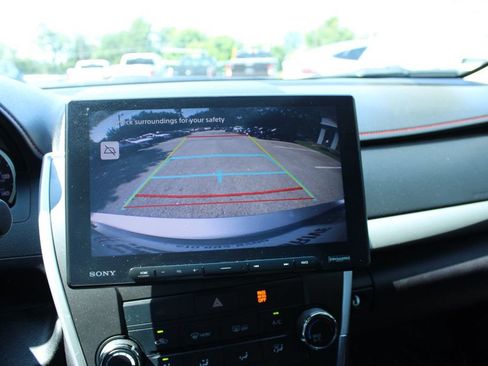 Used 2017 Toyota Camry SE FWD image 23