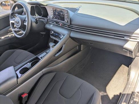 Used 2023 Hyundai Elantra Blue FWD image 20