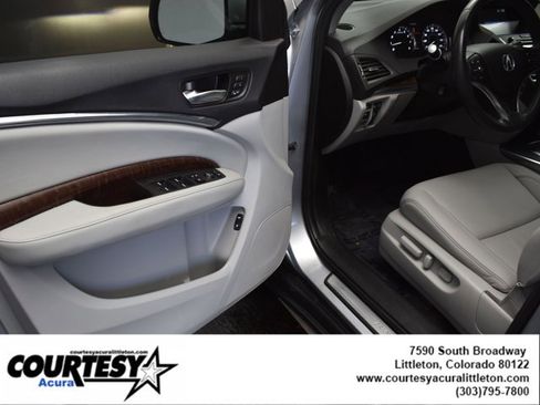 Used 2017 Acura MDX SH-AWD image 6