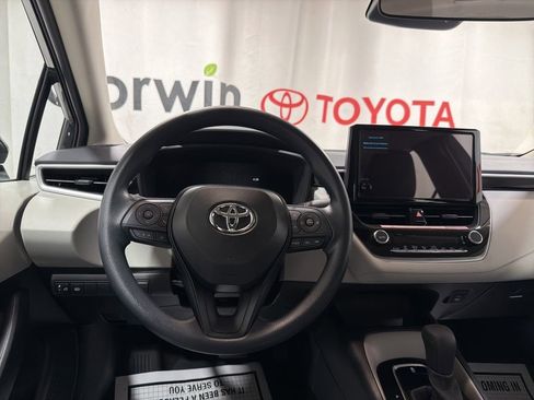 Used 2026 Toyota Corolla LE FWD image 22