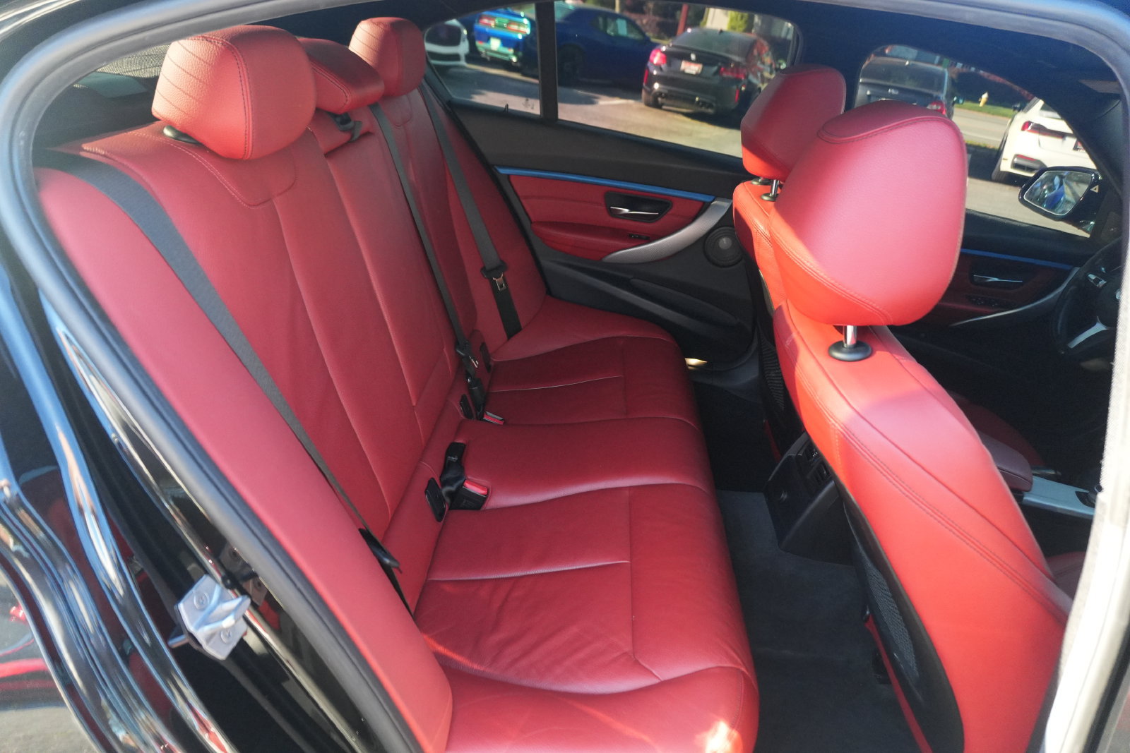 Used 2018 BMW 340i xDrive Sedan w/ Premium Package AWD/4WD image 19