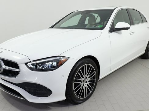 Used 2024 Mercedes-Benz C 300 4MATIC Sedan image 5