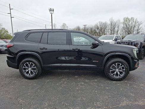 New 2025 GMC Acadia AT4 image 9