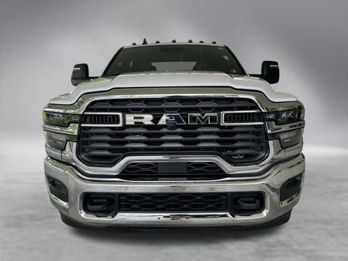 Used 2025 RAM 3500 Tradesman w/ Chrome Appearance Group RWD image 11