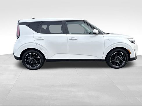 Certified 2023 Kia Soul EX image 10