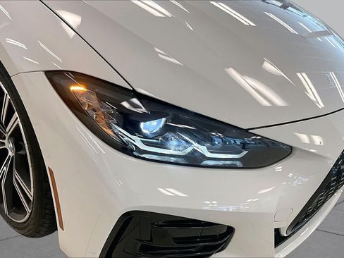Used 2024 BMW 430i Coupe w/ M Sport Package RWD image 26
