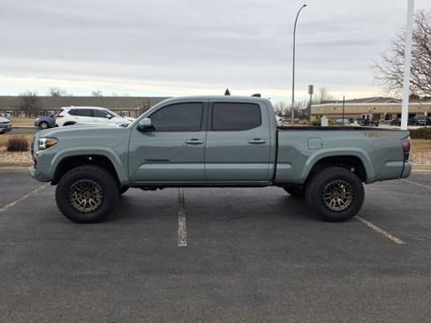 Used 2023 Toyota Tacoma TRD Sport w/ Advanced Technology Package image 3