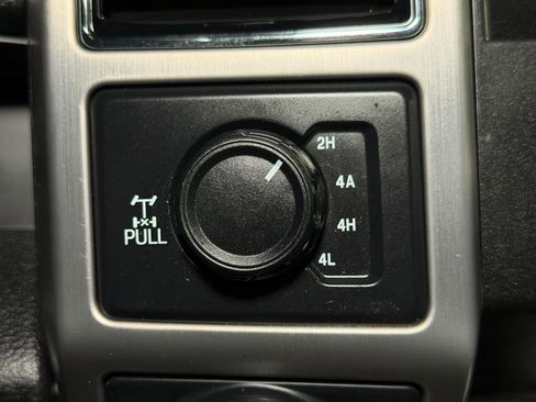 Used 2018 Ford F150 Platinum w/ Equipment Group 701A Luxury AWD/4WD image 38