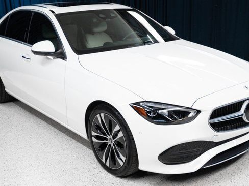 Certified 2022 Mercedes-Benz C 300 Sedan image 3