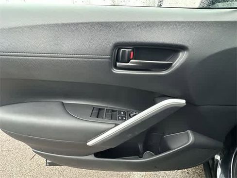 Used 2023 Toyota Corolla Cross LE image 18