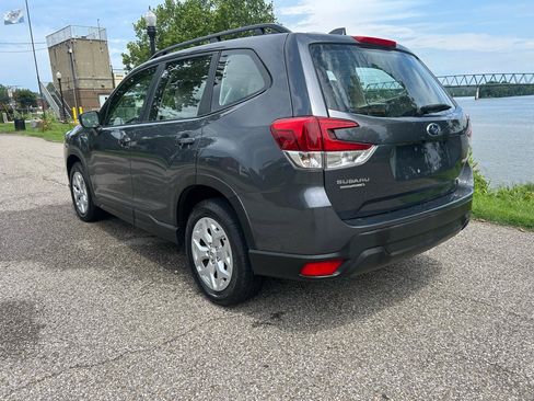 Used 2023 Subaru Forester AWD/4WD image 3