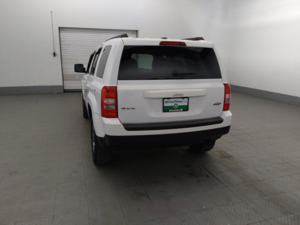 Used 2015 Jeep Patriot High Altitude AWD/4WD image 6