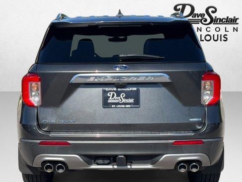 Used 2020 Ford Explorer Platinum w/ Premium Technology Package AWD/4WD image 4