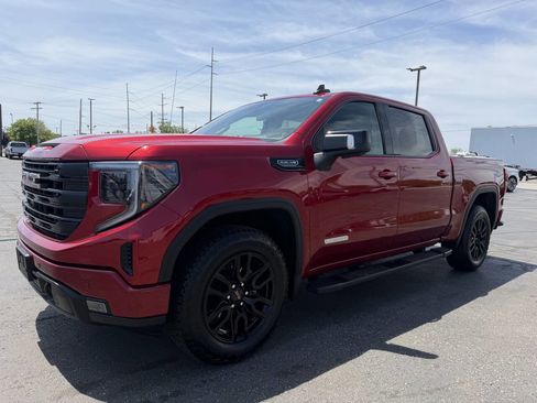 Used 2024 GMC Sierra 1500 Elevation w/ Elevation Premium Package AWD/4WD image 4