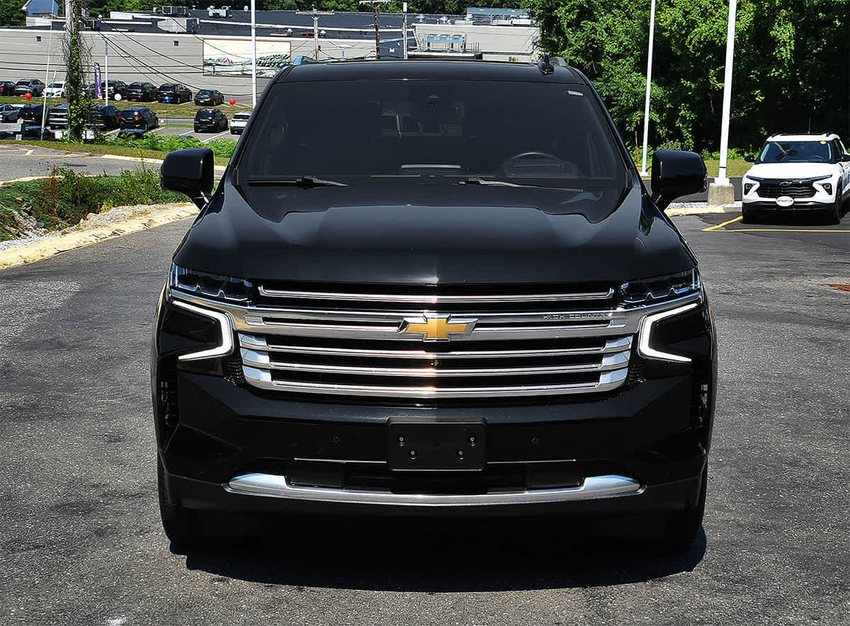 Used 2023 Chevrolet Tahoe High Country w/ Premium Package 2 AWD/4WD image 5