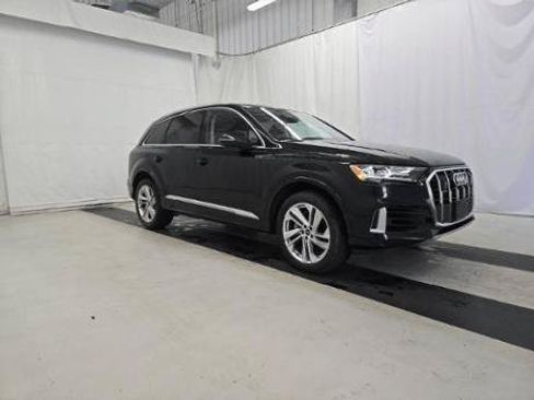 Used 2023 Audi Q7 2.0T Premium Plus w/ Premium Plus Package AWD/4WD image 3