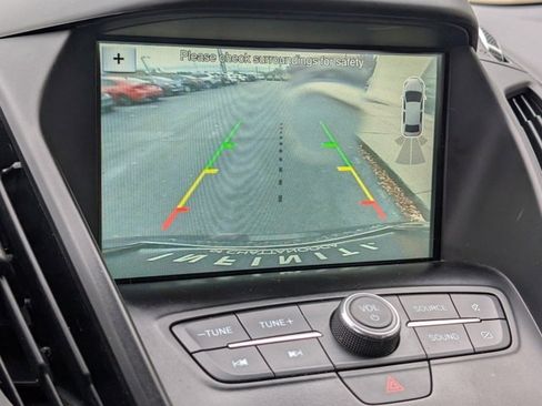 Used 2019 Ford Escape SEL image 15