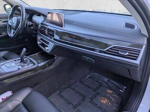 Used 2020 BMW 740i 740i image 22