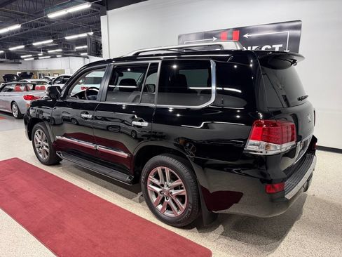 Used 2014 Lexus LX 570 4WD image 16