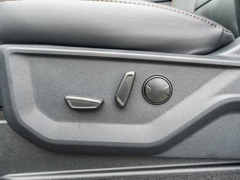 New 2026 Ford F250 Lariat w/ Black Appearance Package image 36