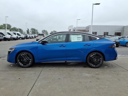 New 2026 Nissan Sentra SR w/ SR All Weather Package FWD image 5