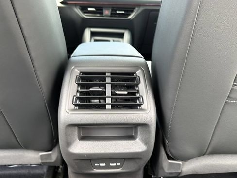 New 2026 Volkswagen Tiguan SE AWD/4WD image 30