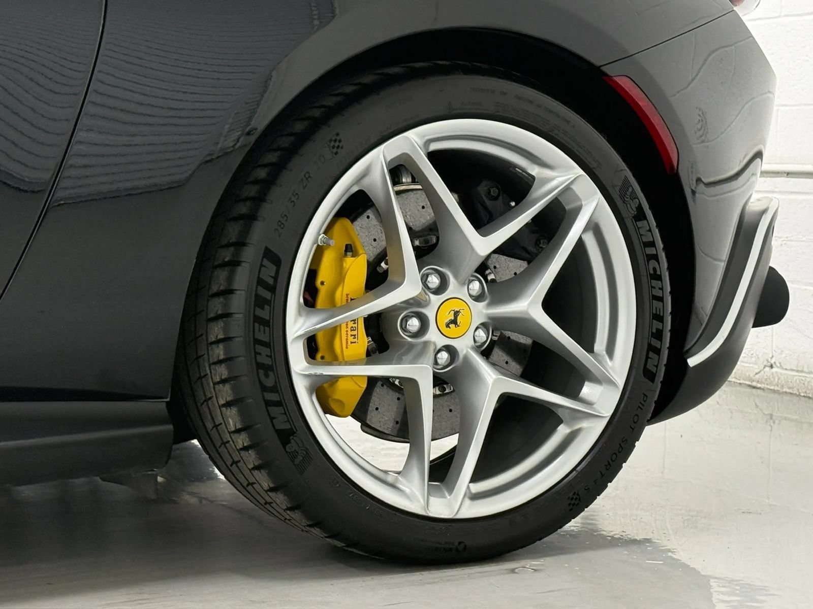 Used 2025 Ferrari Roma Spider RWD image 35