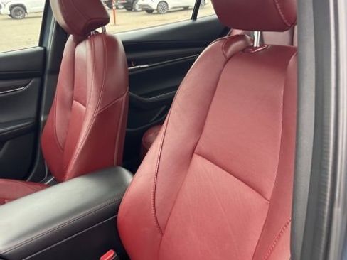 Used 2024 MAZDA MAZDA3 s image 11