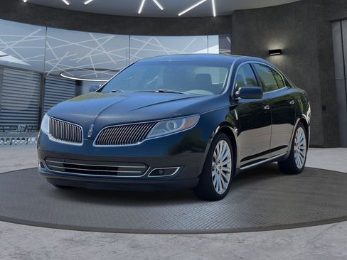 Used 2014 Lincoln MKS AWD image 2