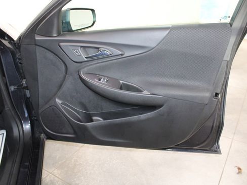 Used 2023 Chevrolet Malibu LS image 29