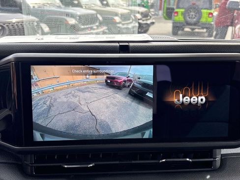 Certified 2025 Jeep Wrangler Sport AWD/4WD image 8