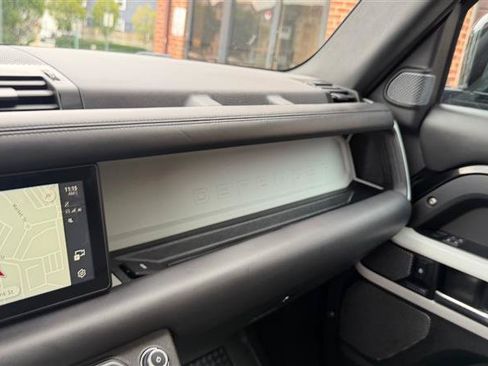 Used 2020 Land Rover Defender 110 HSE AWD/4WD image 35