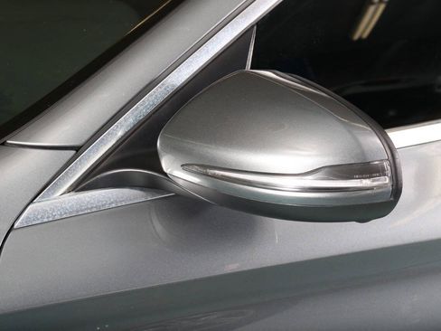 Used 2018 Mercedes-Benz C 300 Sedan image 19