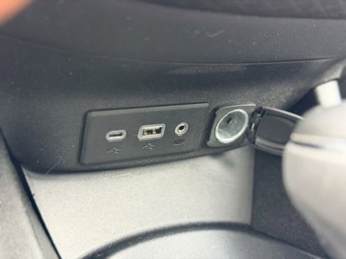 Used 2019 Chevrolet Malibu LS image 16